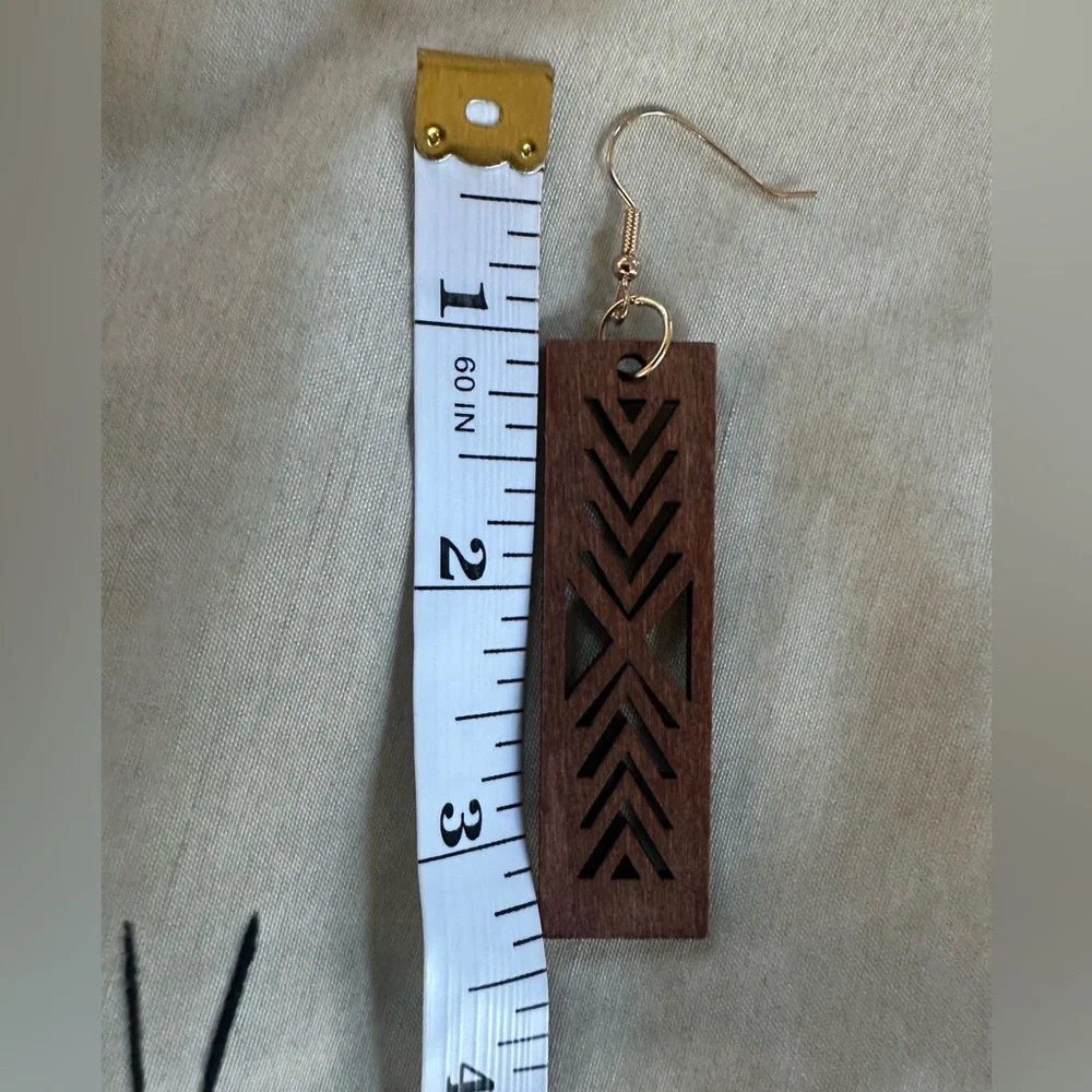 Wooden boho earrings, laser cut geometric botanical patterns, lightweight - Picture 14 of 14